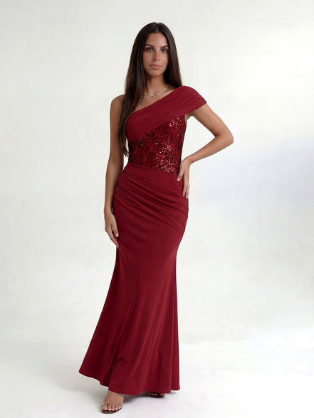 Red Rouge Élégance Gown