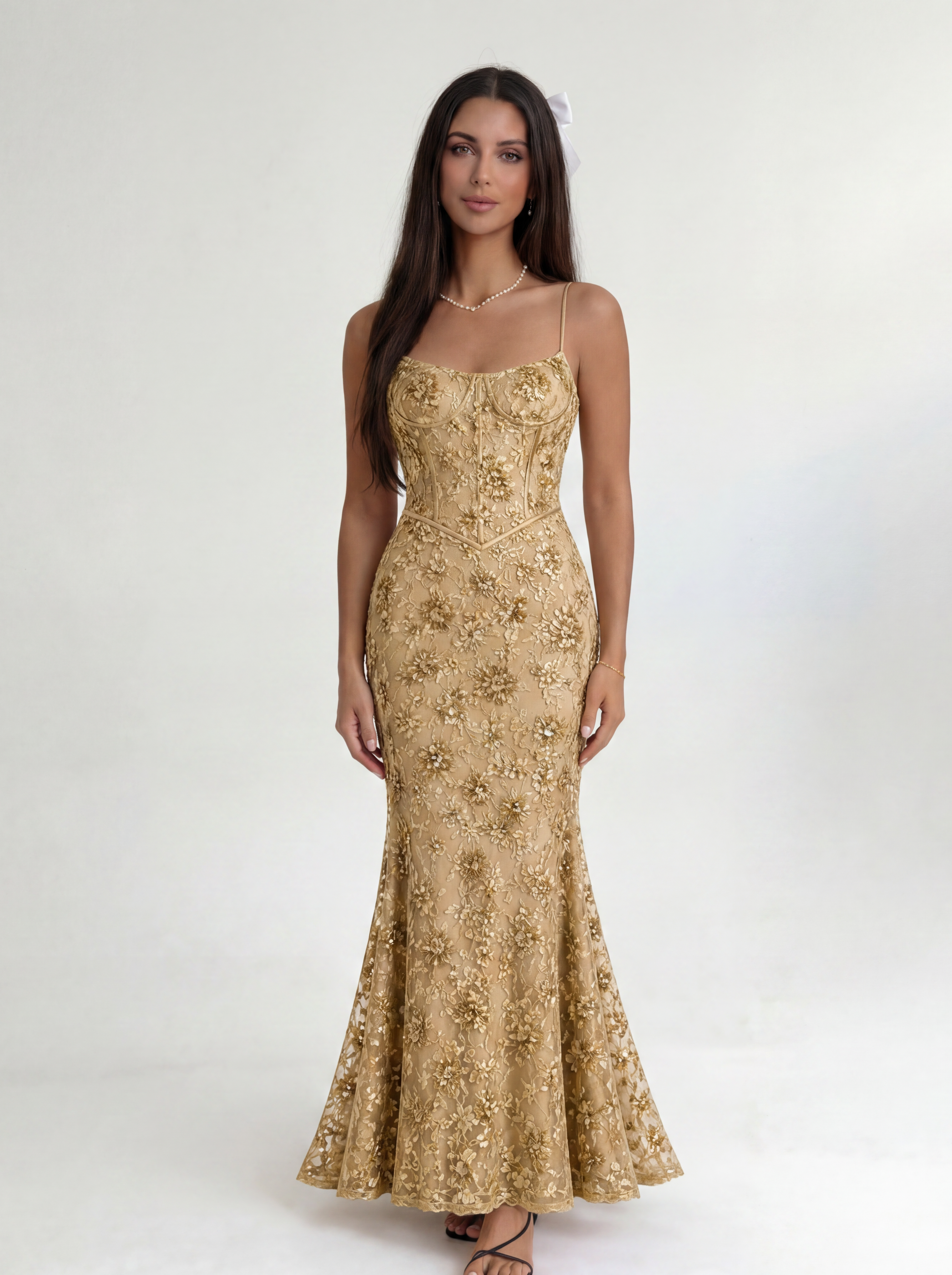 Gold Noir Éclipse Gown