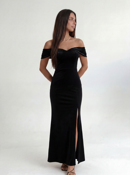 Obsidian Allure Gown