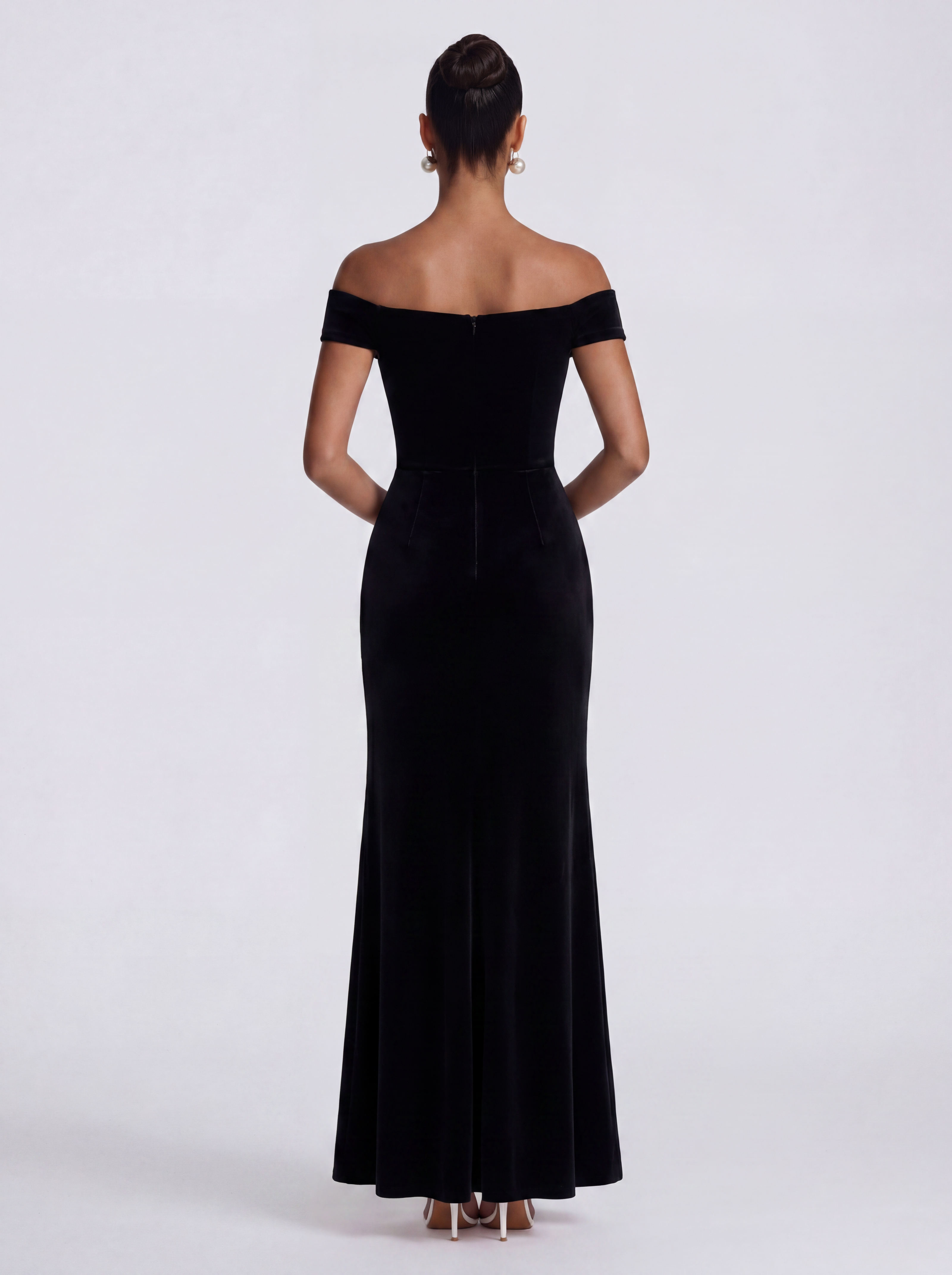 Obsidian Allure Gown