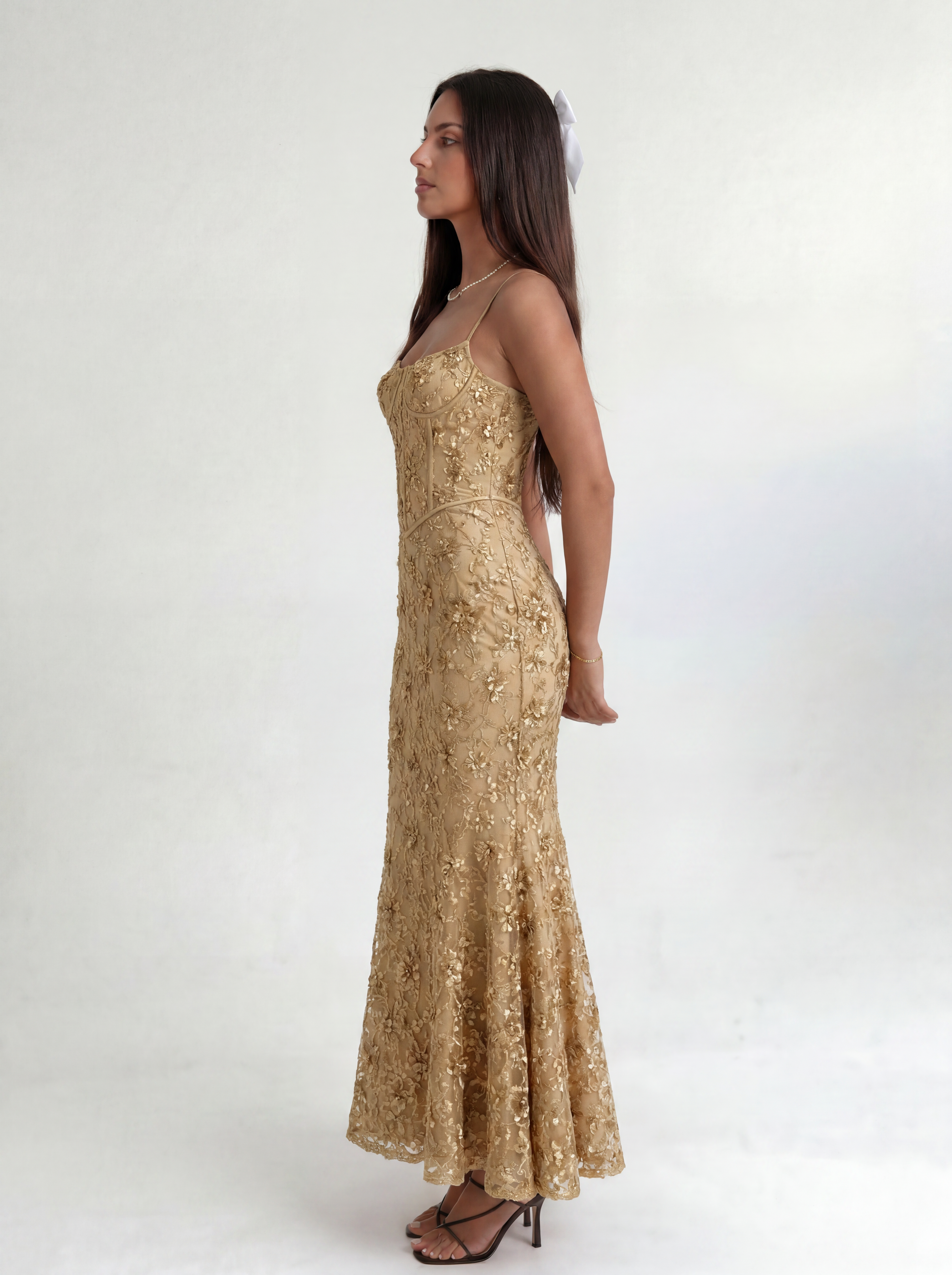 Gold Noir Éclipse Gown