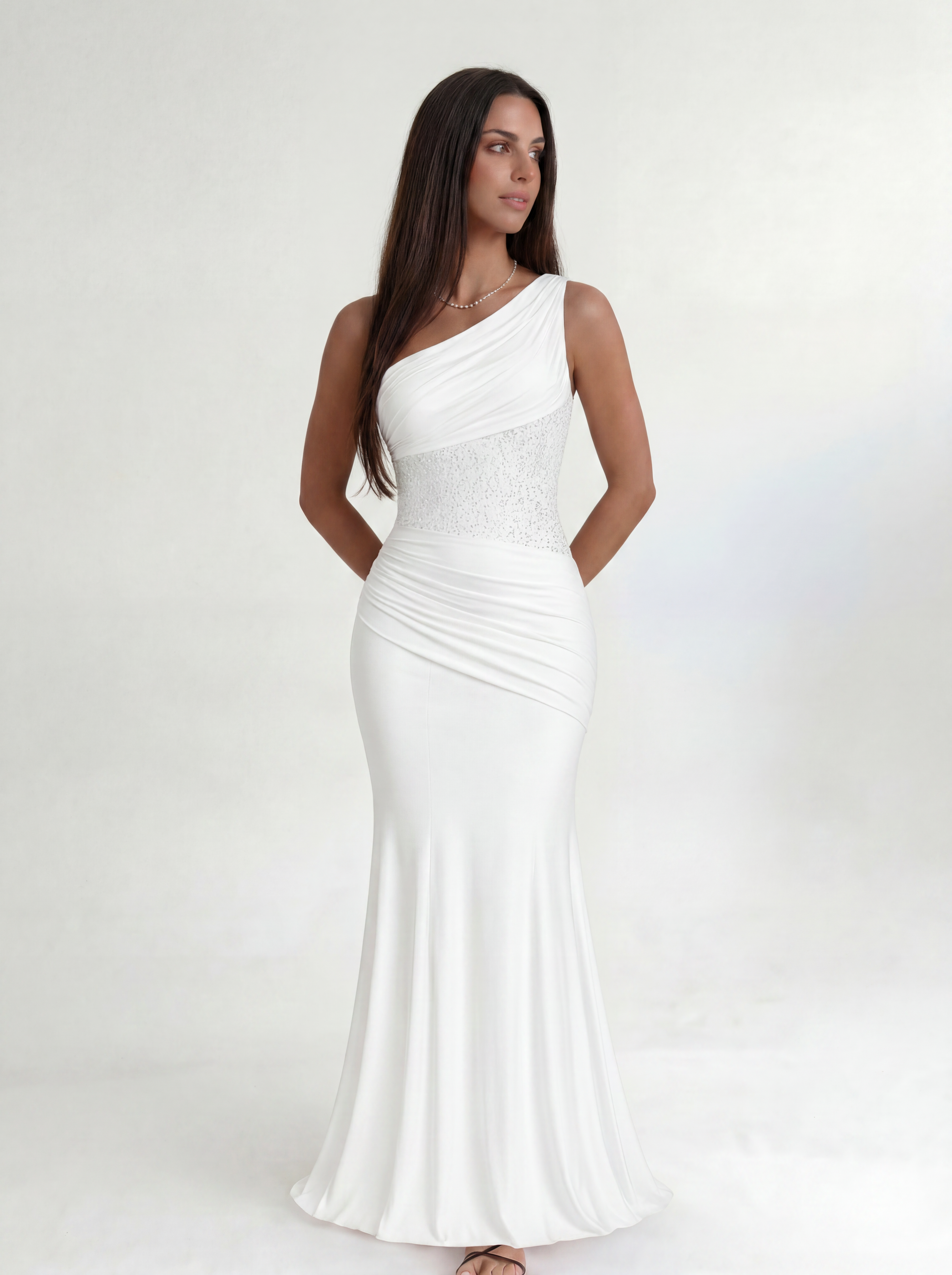 White Rouge Élégance Gown