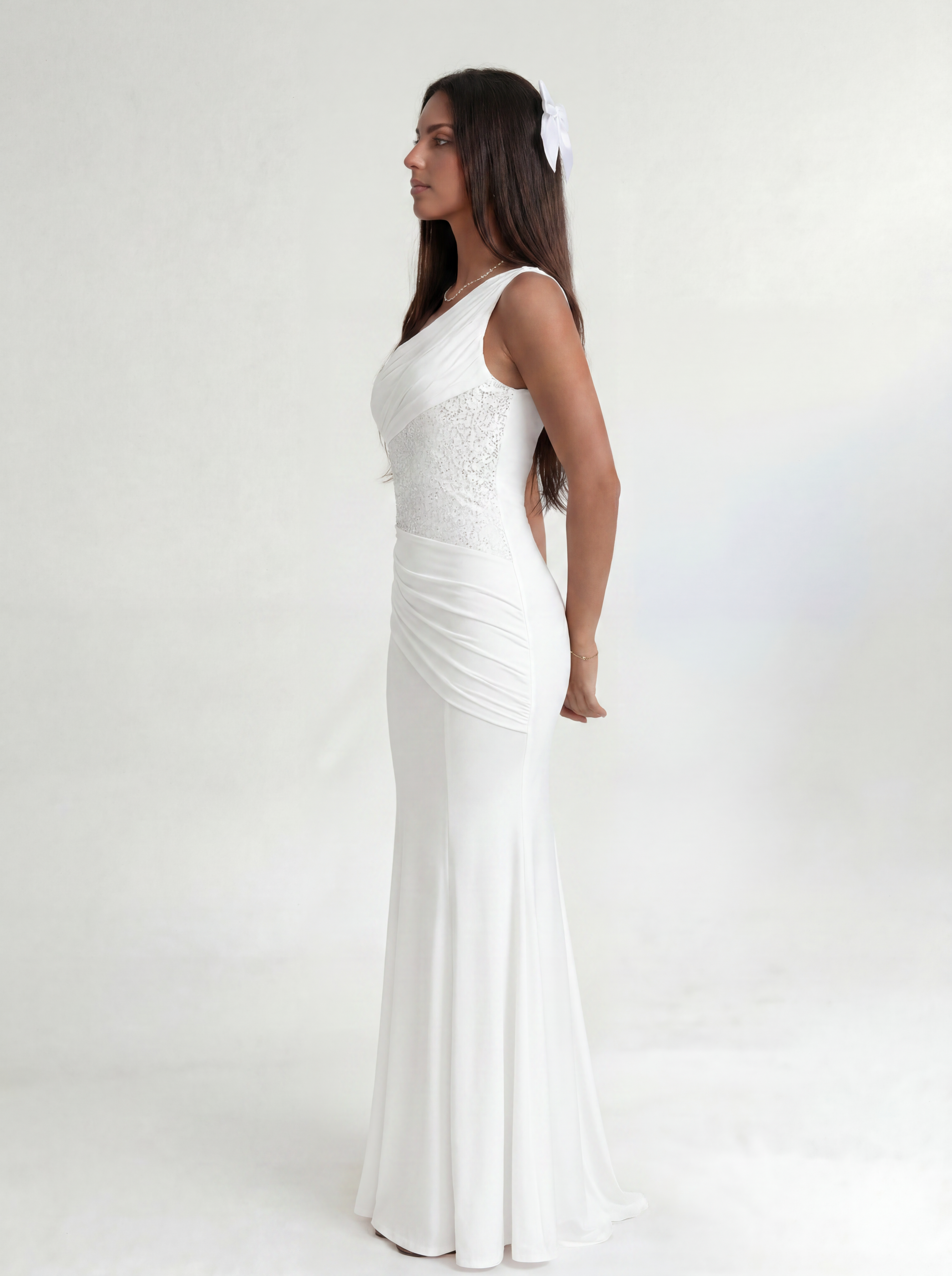 White Rouge Élégance Gown