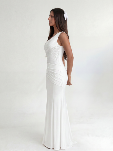 White Rouge Élégance Gown