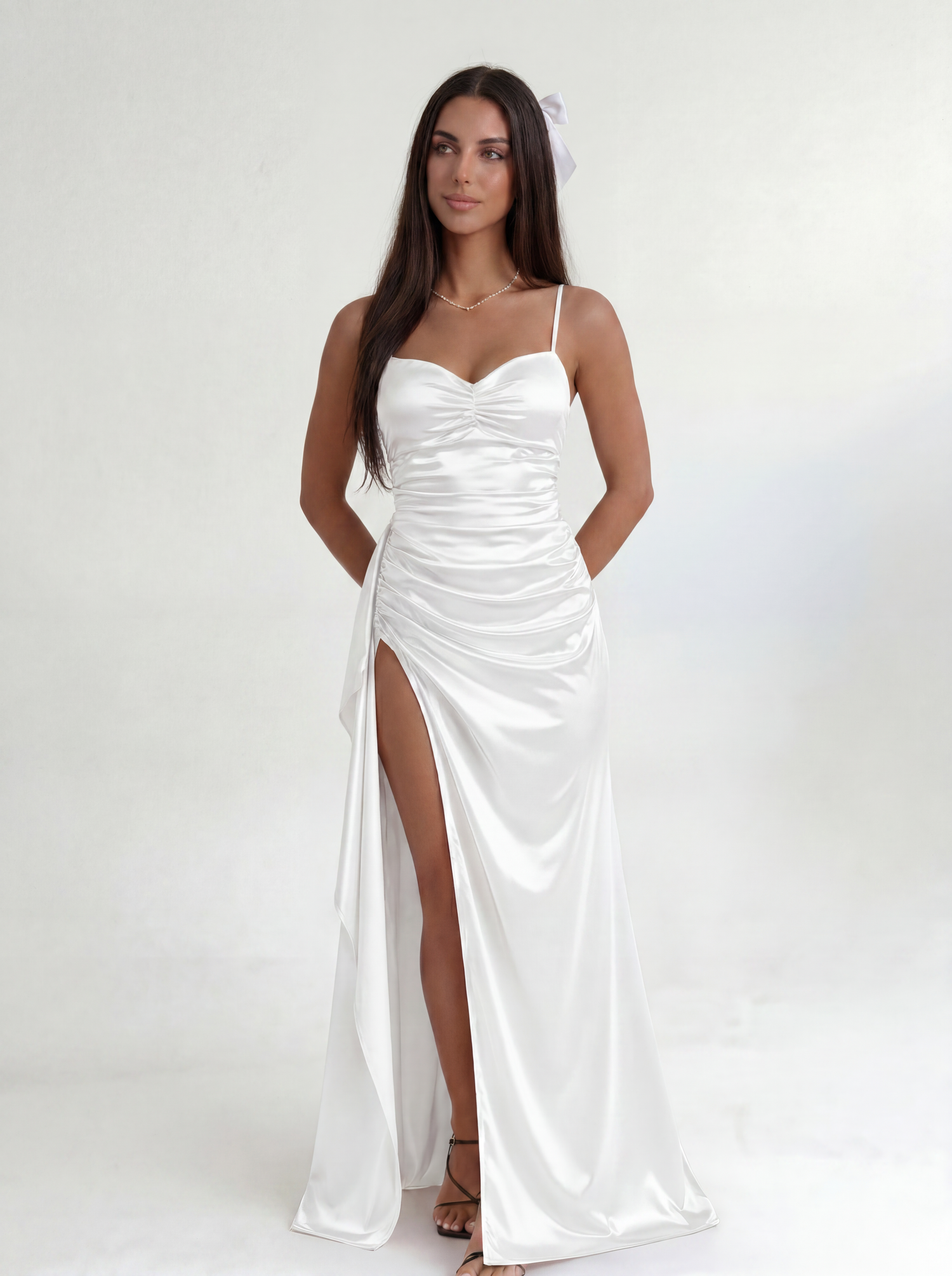 Cavelle Noire – White Scarlet Siren Gown