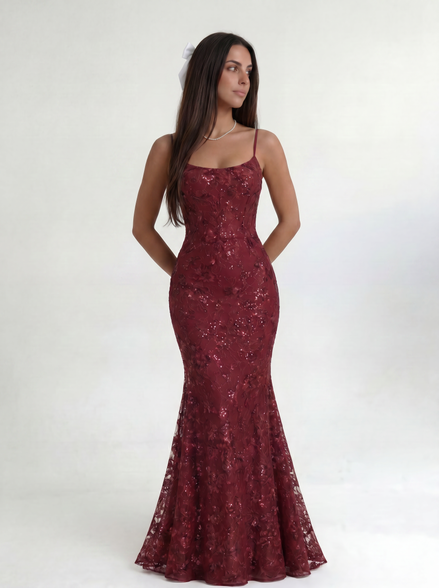 Red Noir Éclipse Gown