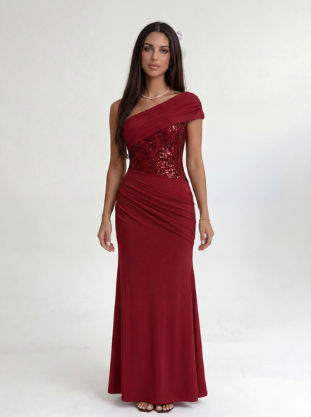 Red Rouge Élégance Gown