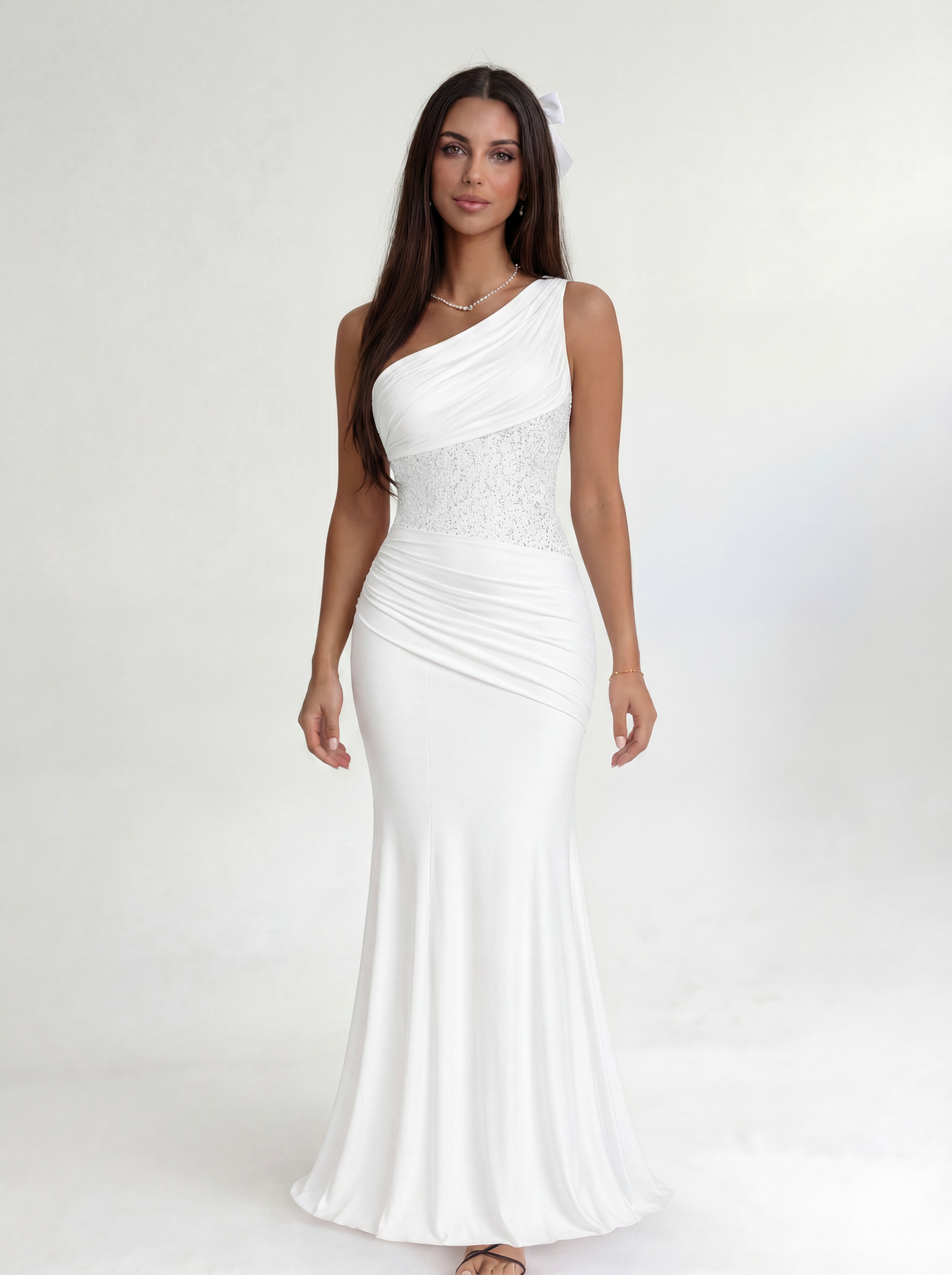 Cavelle Noire – White Rouge Élégance Gown